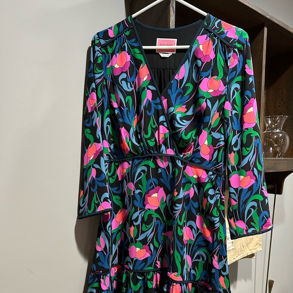 Gorgeous Kate Spade dress Size 4 - Picture 3 of 6